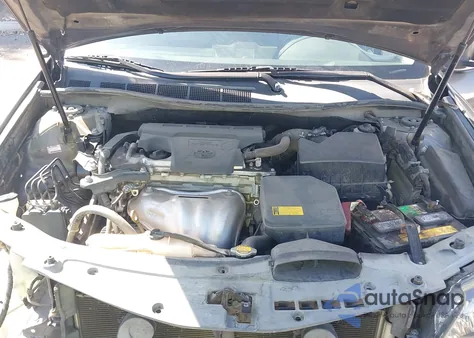 2014 Toyota Camry Se z USA, uszkodzony, nr VIN 4T1BF1FK0EU305189